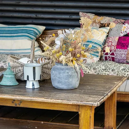 Rustic Vibe In 60s House By Roskilde Fjord Dom wakacyjny *