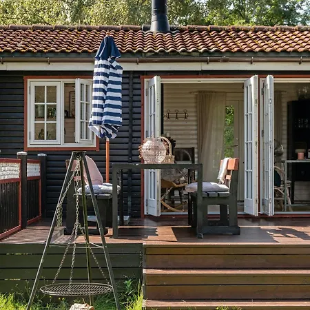 Rustic Vibe In 60s House By Roskilde Fjord بيت للعطل Jægerspris