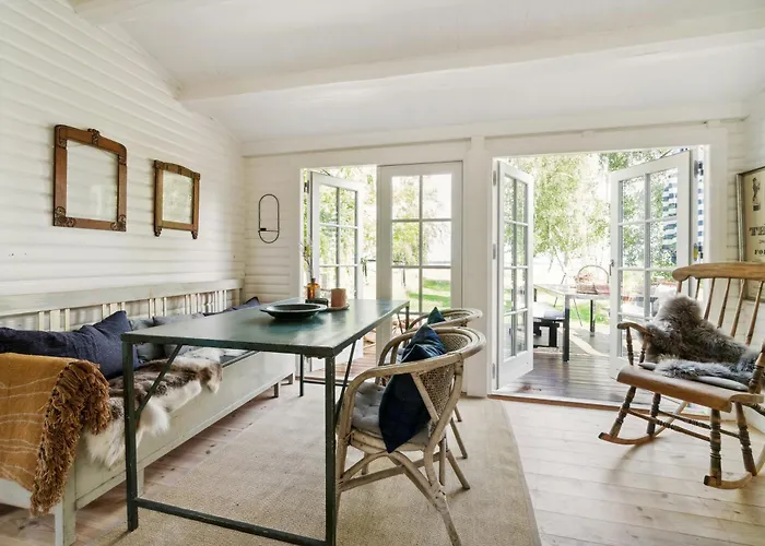 Rustic Vibe In 60s House By Roskilde Fjord Ferienhaus *